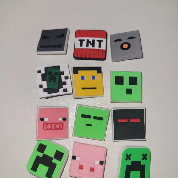 Crocs Jibbitz Minecraft Charm Set Of 12 - Picture 1 of 1